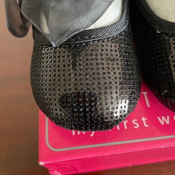 Stuart Weitzman Baby Shoes –Black NWT  - size 3 – fits 6-9 months - Picture 6 of 9